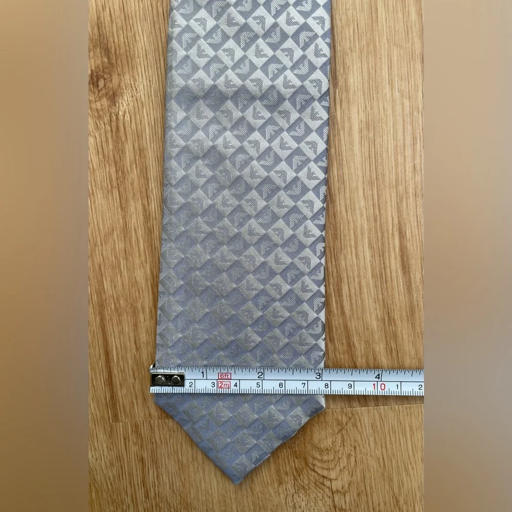 Emporio Armani Silver Geometric Tie 100% silk classic designer